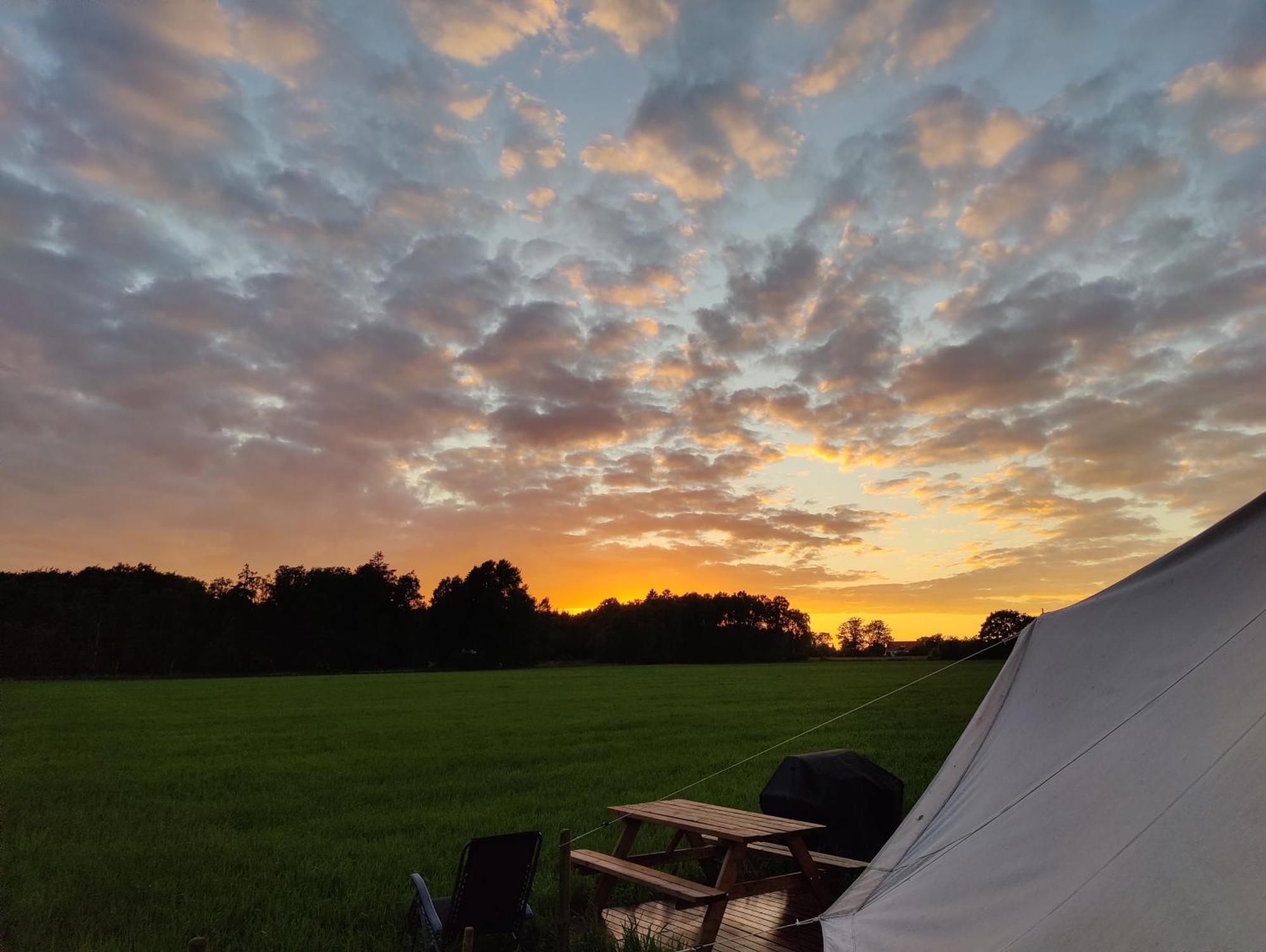 Under Canvas Bornholm Ostermarie Exteriér fotografie