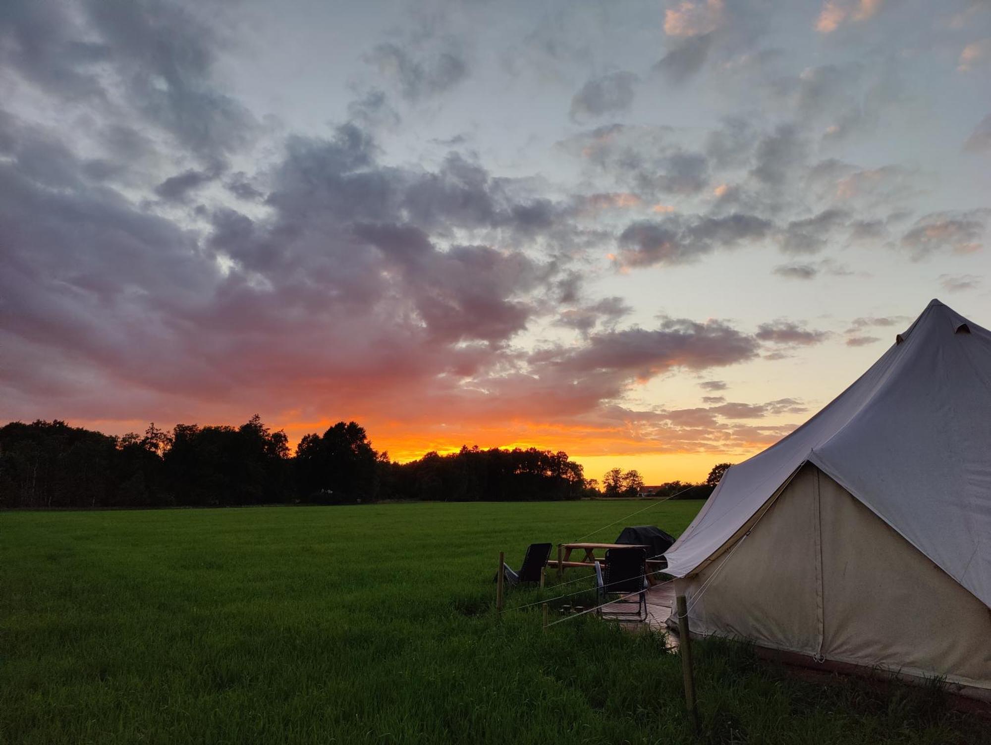 Under Canvas Bornholm Ostermarie Exteriér fotografie